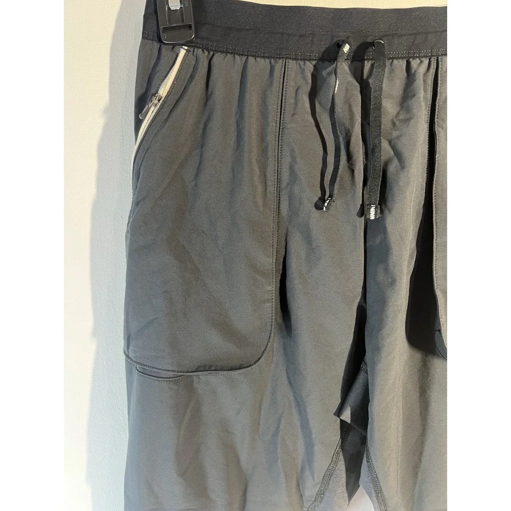 Nike Utility Dri-FIT Running Pants Mens Medium Black AJ7959-010 Flex Zip Pockets